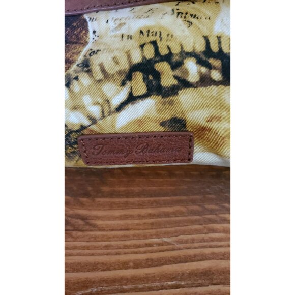 Tommy Bahama Canvas Zipper Pouch With Tropical Nautical Print & Leather Details - Picture 5 of 9